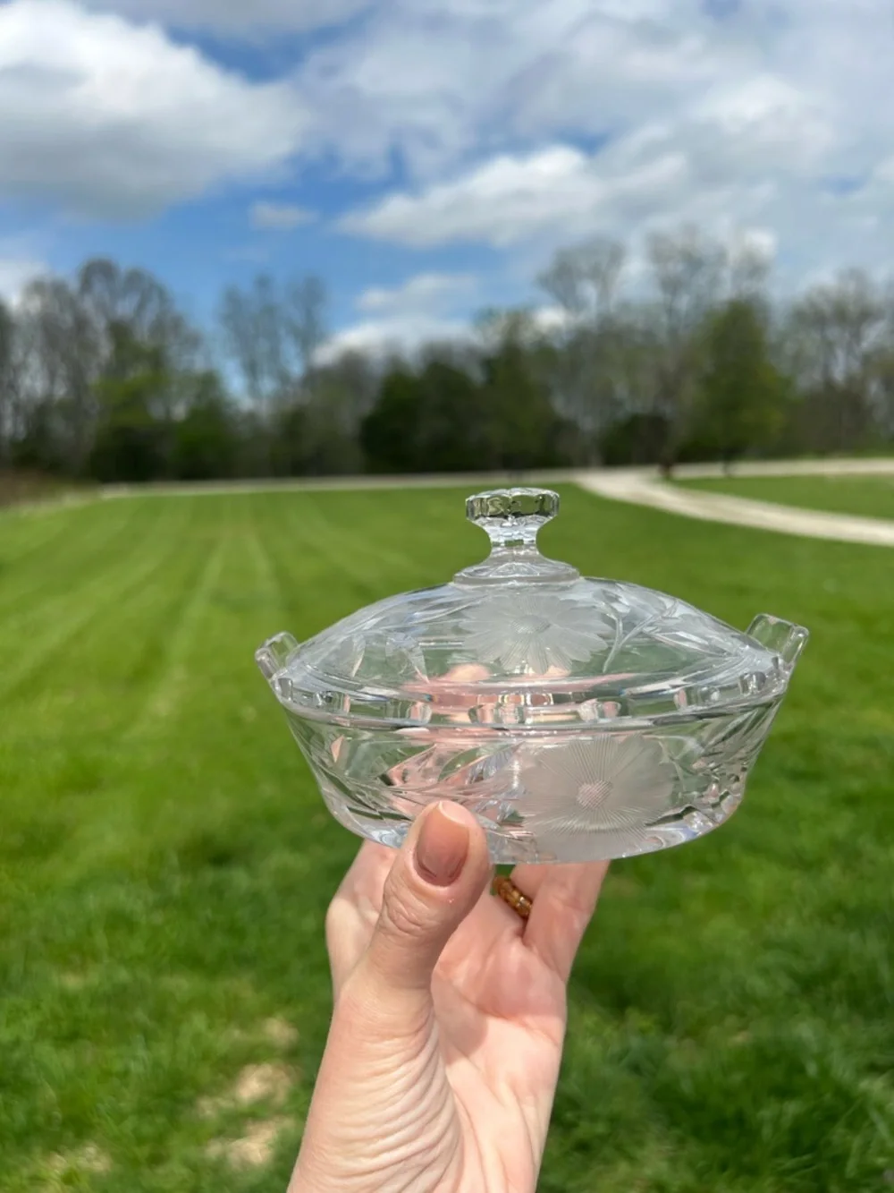 Vintage floral etched & starburst crystal‎ trinket box Candy Dish Classic W/lid